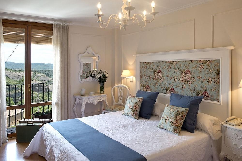 Hotel Santa Maria De Alquézar Екстериор снимка