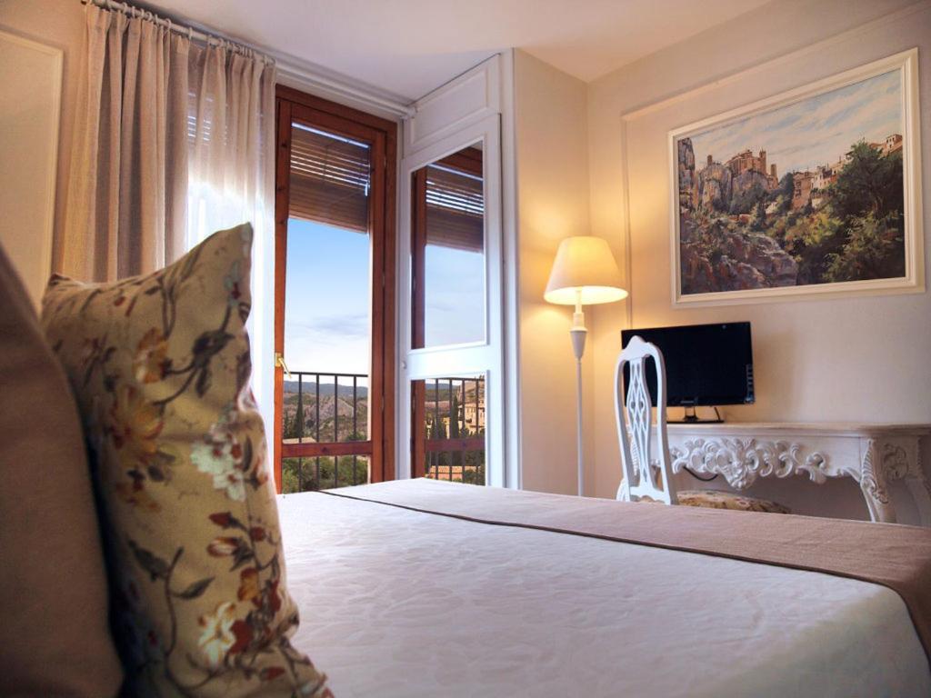 Hotel Santa Maria De Alquézar Екстериор снимка
