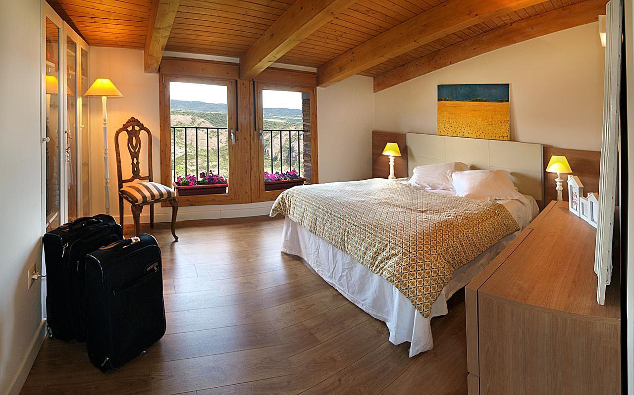 Hotel Santa Maria De Alquézar Екстериор снимка