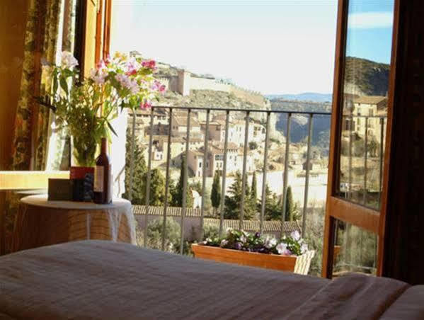 Hotel Santa Maria De Alquézar Екстериор снимка
